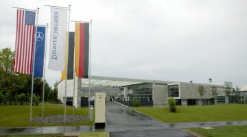Center of Excellence opened at Sindelfingen plant