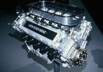 Hochleistungsaggregat: der 3,5-Liter-Motor Typ 2175 B für den Formel-1-Rennwagen Sauber-Mercedes C 13 aus dem J ahr 1994.  