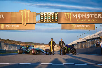 Lewis Hamilton and Valentino Rossi - Valencia #LH44VR46