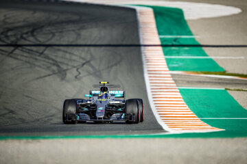 Lewis Hamilton and Valentino Rossi - Valencia #LH44VR46