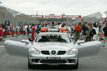 Formel 1, Grand Prix Australien 2004, Melbourne, 07.03.2004 Startaufstellung F1 Safety Car, Mercedes-Benz SLK 55 AMG