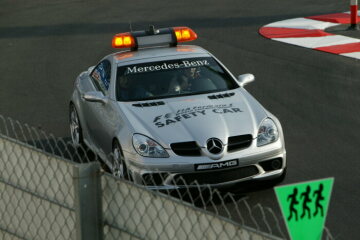 Formel 1, Grand Prix Monaco 2004, Monte Carlo, 23.05.2004 Safety-Car-Fahrt Max Mosley Max Mosley, FIA, F1 Safety Car, Mercedes-Benz SLK 55 AMG