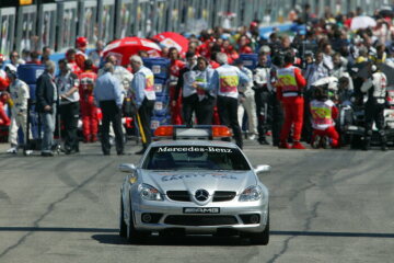 Formel 1, Grand Prix San Marino 2004, Imola, 25.04.2004 Startaufstellung F1 Safety Car, Mercedes-Benz SLK 55 AMG