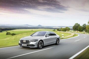 Mercedes-Benz S-Klasse, 2020, Outdoor, Fahraufnahme, Exterieur: Hightechsilber // Mercedes-Benz S-Class, 2020, outdoor, driving shot, exterior: hightech silver