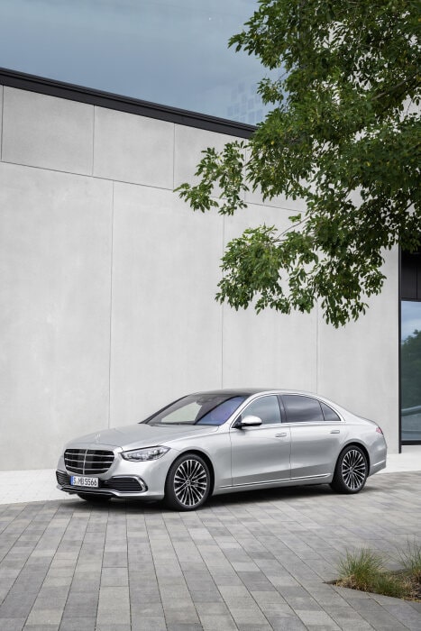 M241233 World Premiere of the new Mercedes-Benz S-Class