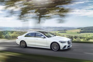 Mercedes-Benz S-Klasse, 2020, Outdoor, Fahraufnahme, Exterieur: Diamantweiß // Mercedes-Benz S-Class, 2020, outdoor, driving shot, exterior: diamond white
