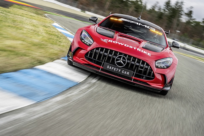 M303131 New Official FIA Safety Car and Medical Car from Mercedes-AMG for Formula 1®