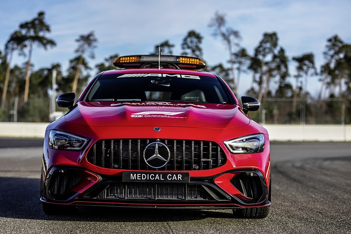 M303134 Neues Official FIA Safety Car und Medical Car von Mercedes AMG für die Formel 1®