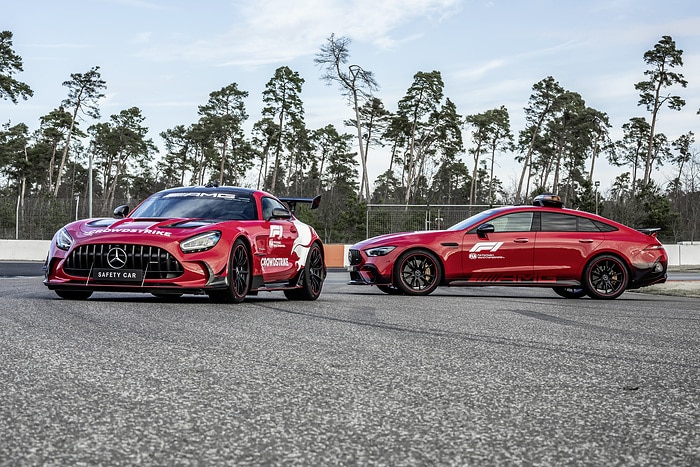 M303138 New Official FIA Safety Car and Medical Car from Mercedes-AMG for Formula 1®