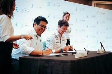 Racing the future: Mercedes-AMG F1 and PETRONAS power towards two decades of partnership and embrace F1’s sustainable future, Toto Wolff, CEO and Team Principal and Datuk Tengku Muhammad Taufik, PETRONAS President and Group Chief Executive Officer