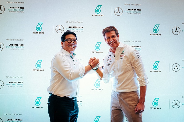 M337045 Racing the future: Mercedes-AMG F1 and PETRONAS power towards two decades of partnership and embrace F1’s sustainable future