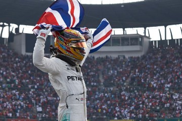 Lewis Hamilton feiert beim Großen Preis von Mexiko 2017 seinen vierten Fahrertitel.