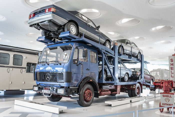D583867 Collection 2 - Mercedes-Benz Museum